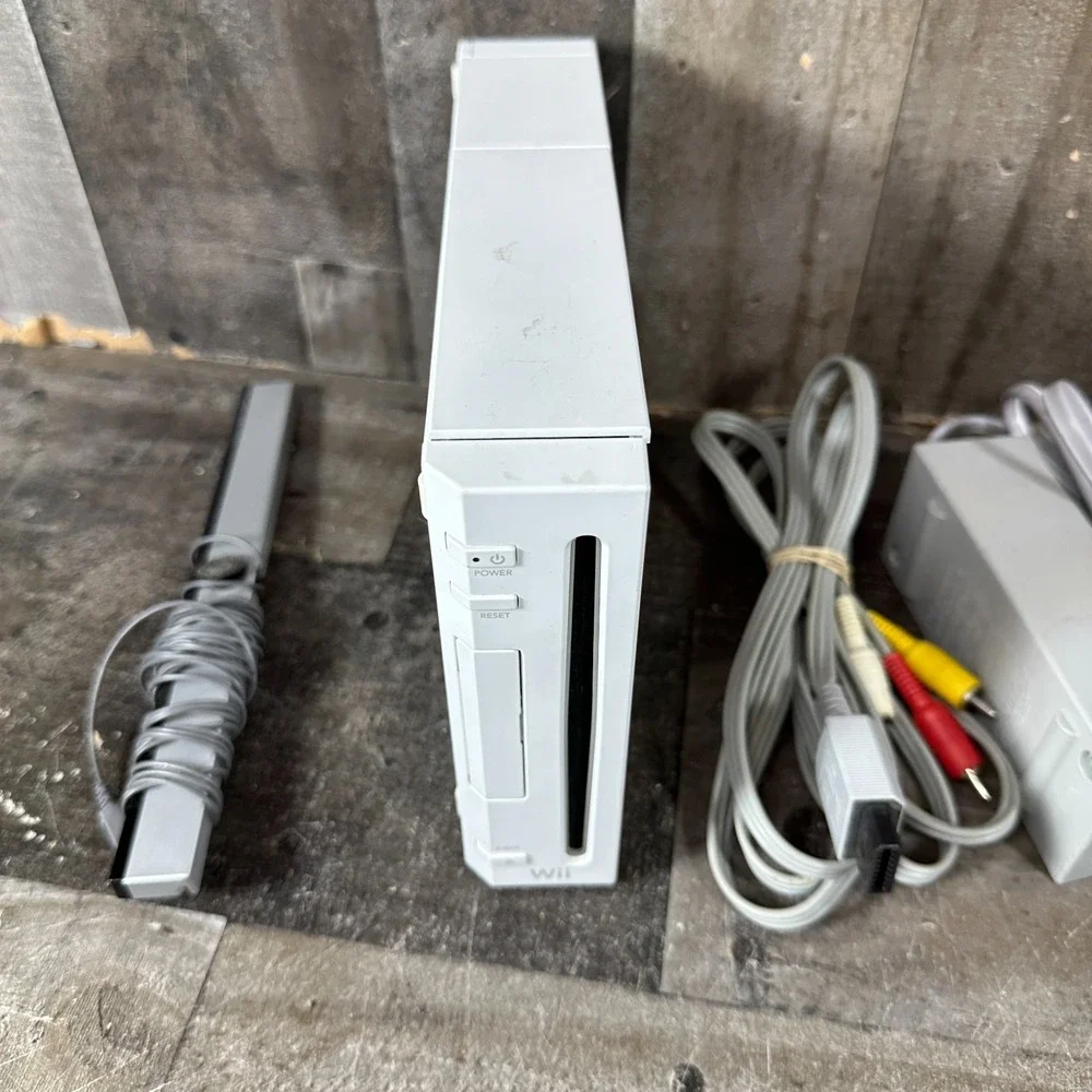 Nintendo Wii System Console White RVL-001 BUNDLE (No Remote) Tested Working